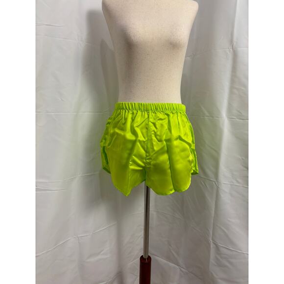 Ettitude Other - NWT Ettitude Sateen Shortie - Lime Green